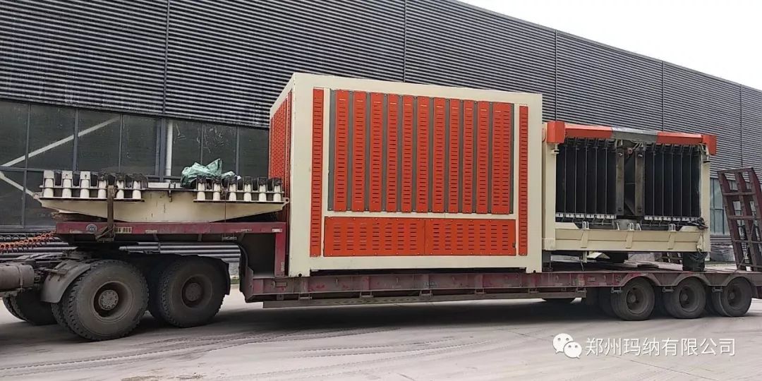 墻板機(jī)發(fā)貨現(xiàn)場(chǎng) 墻板機(jī)發(fā)貨現(xiàn)場(chǎng)